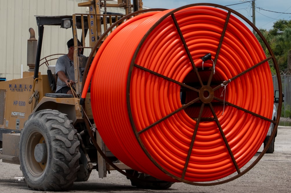 Loading Reels in Yard Tampa FL Yard 7-8-25-5654